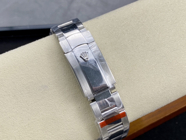 激安ロレックス着用イメージ